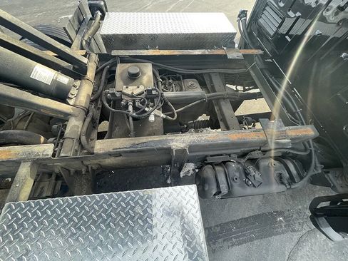 Used 2021 Ford F550 4x4 Regular Cab Super Duty image 21