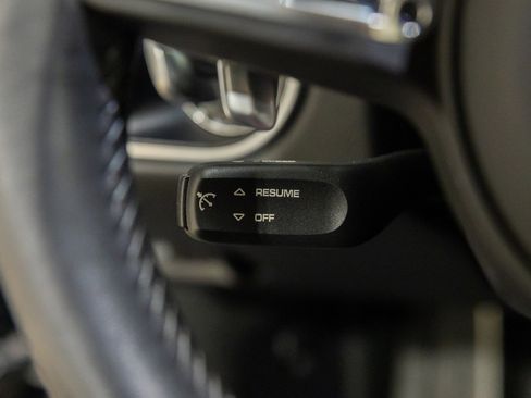 Used 2018 Porsche 911 Carrera image 52