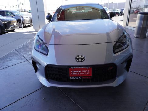 New 2026 Toyota GR86 Premium RWD image 6