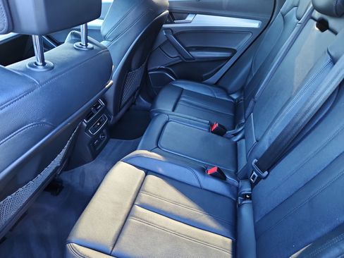 Used 2019 Audi SQ5 Premium Plus w/ Premium Plus Package image 5