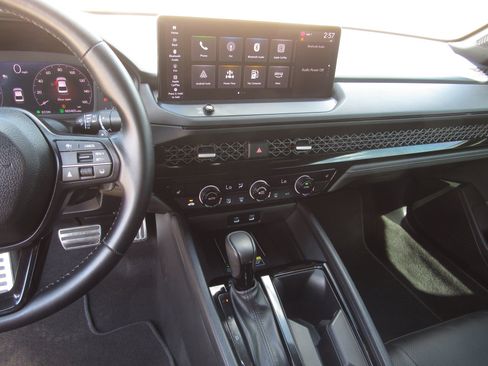 Certified 2025 Honda Accord Sport image 17