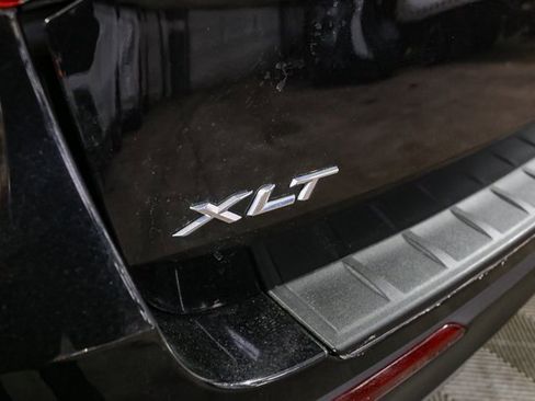 Used 2023 Ford Explorer XLT w/ Equipment Group 202A image 9