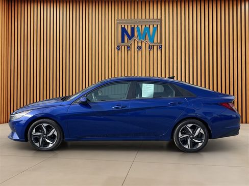 Used 2023 Hyundai Elantra SEL w/ Convenience Package FWD image 27