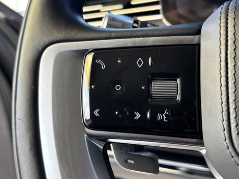 Used 2022 Land Rover Range Rover SE image 19