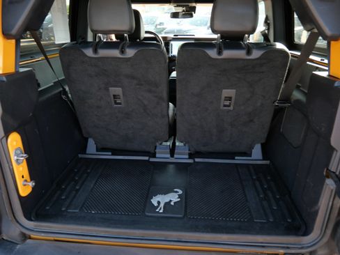 Used 2021 Ford Bronco Outer Banks w/ Sasquatch Package AWD/4WD image 18