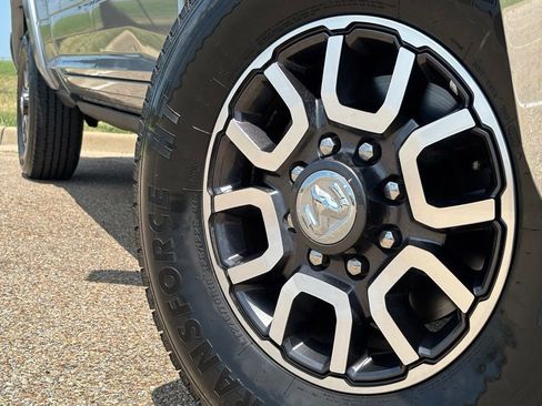 Used 2022 RAM 2500 Limited AWD/4WD image 2