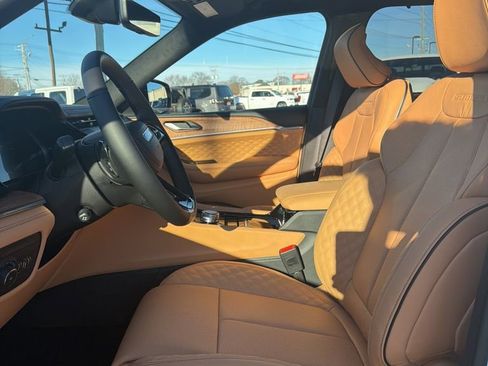 New 2026 Jeep Grand Cherokee L Summit w/ Obsidian Package image 23