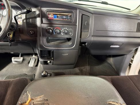 Used 2005 Dodge Ram 1500 Truck SLT w/ Sport Appearance Group AWD/4WD image 17