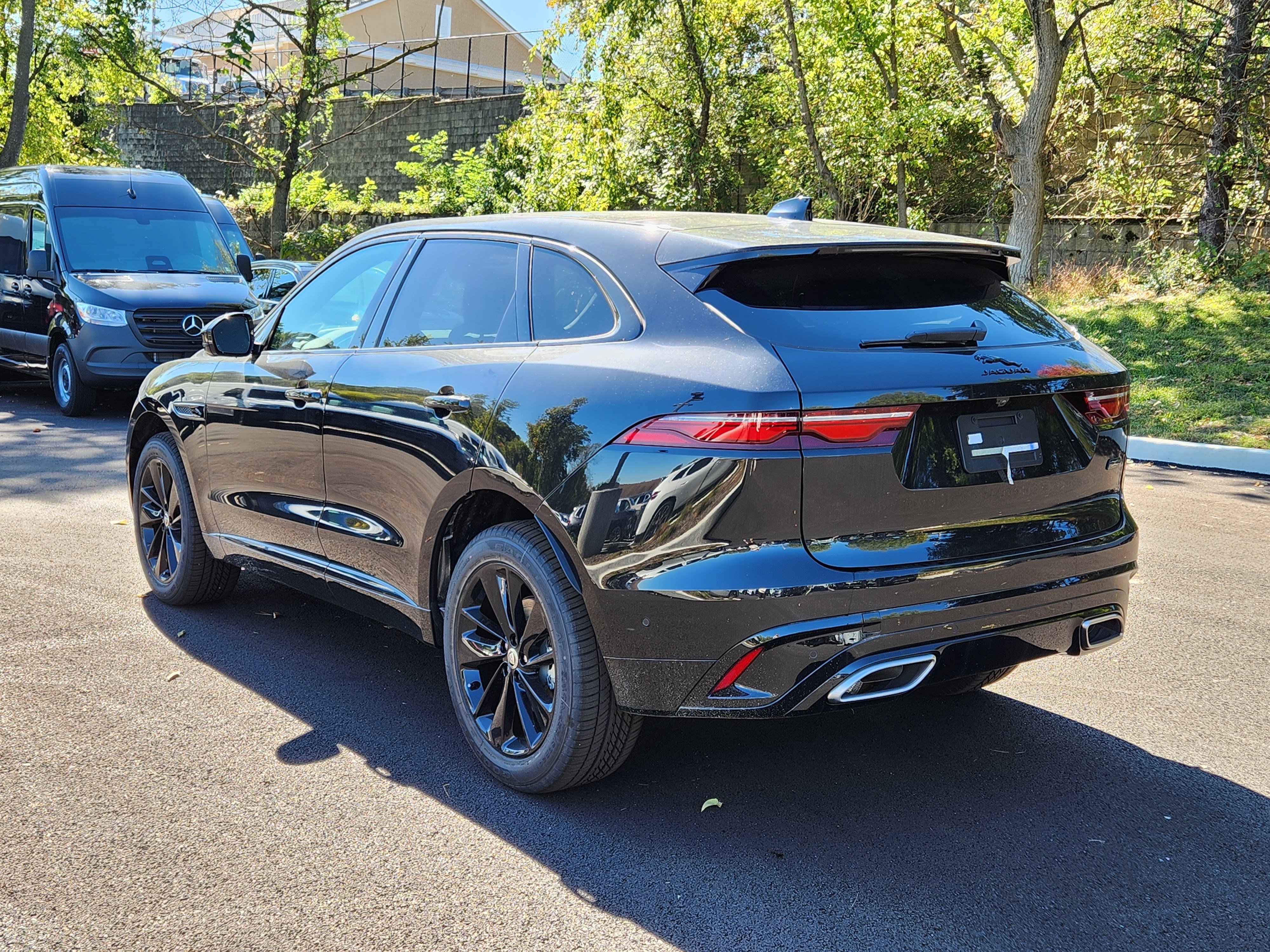 New 2026 Jaguar F-PACE R-Dynamic S AWD/4WD image 3