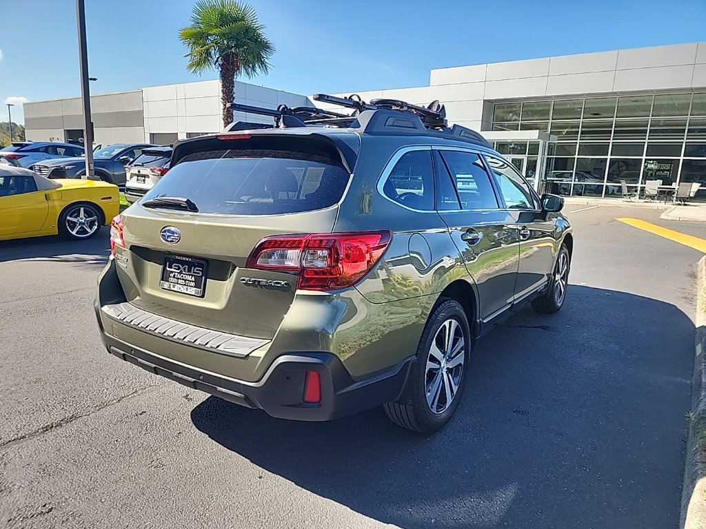 Used 2018 Subaru Outback 2.5i Limited AWD/4WD image 5