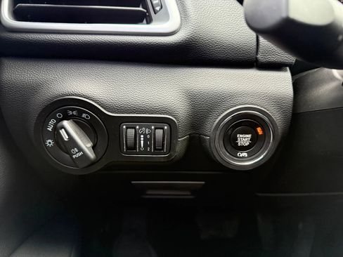 Used 2017 Maserati Ghibli image 31