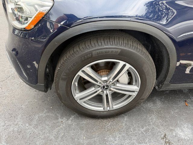 Used 2021 Mercedes-Benz GLC 300 image 5