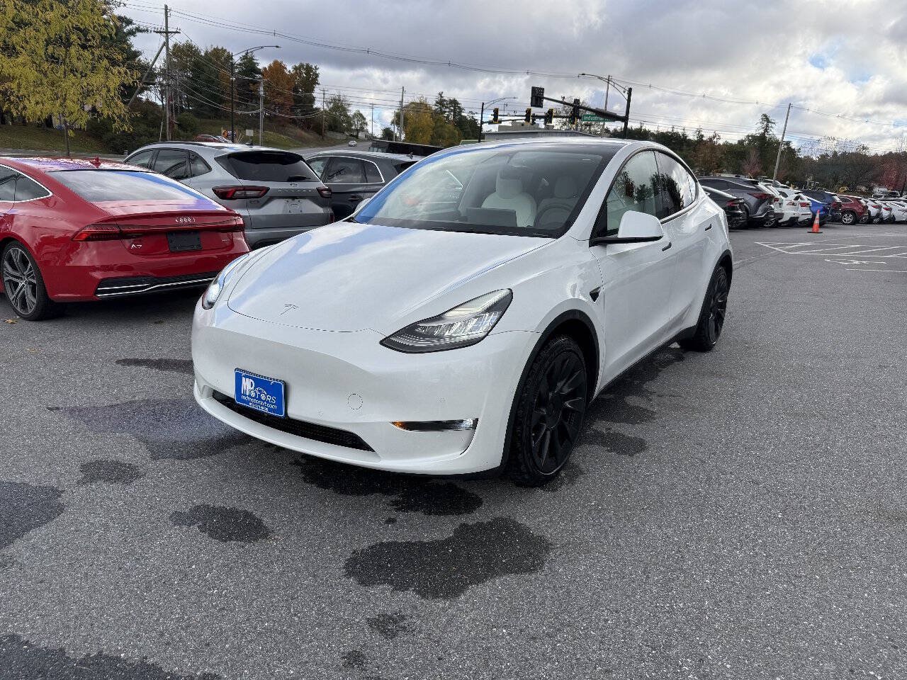 Used 2021 Tesla Model Y Long Range AWD/4WD image 3