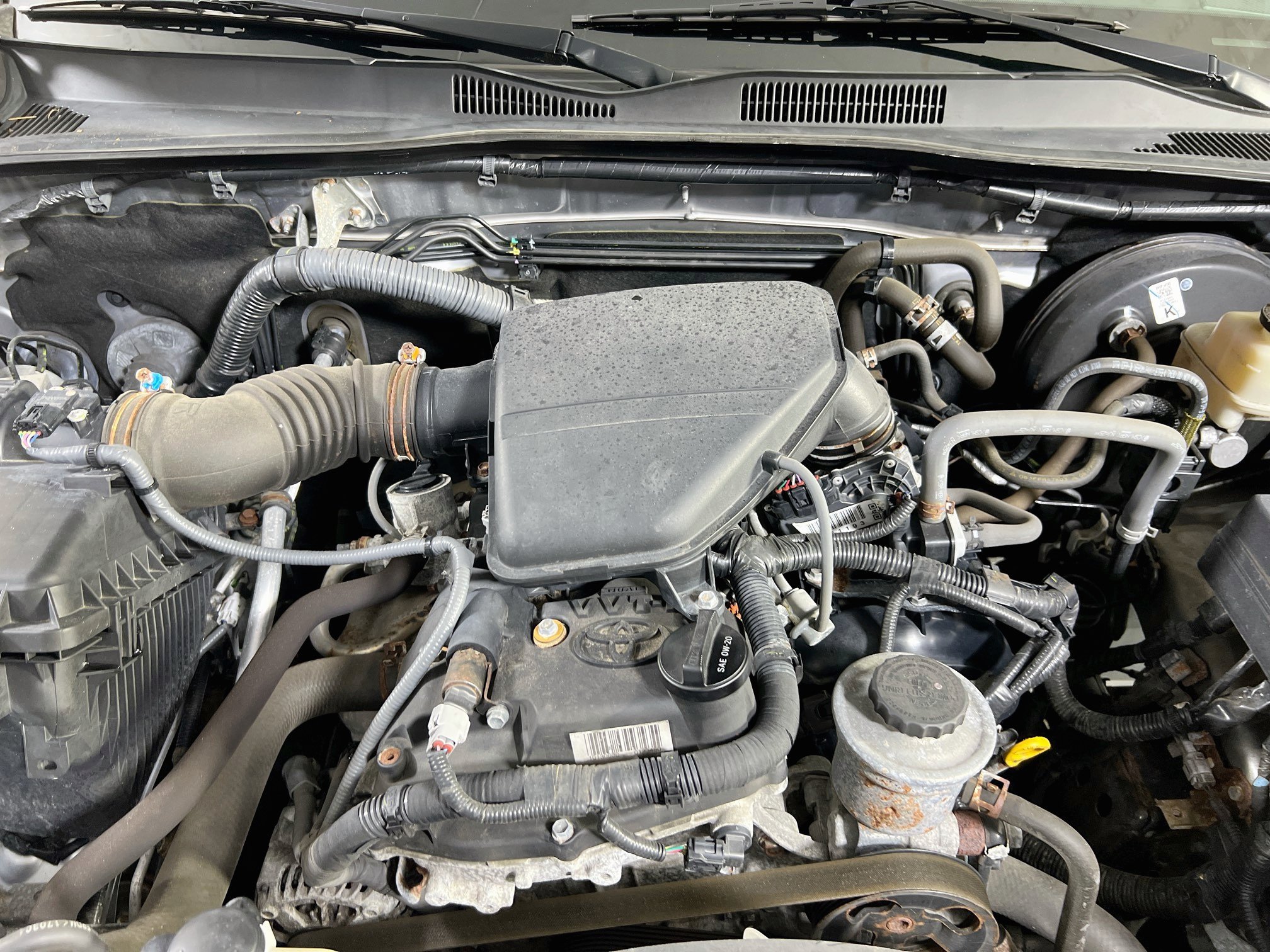 Used 2018 Toyota Tacoma SR w/ SR Convenience Package AWD/4WD image 27