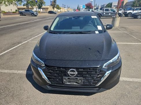Used 2025 Nissan Sentra SV FWD image 2