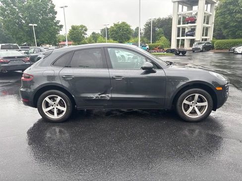Used 2018 Porsche Macan AWD/4WD image 7