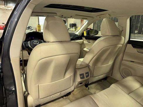 Used 2013 Lexus ES 350 w/ Luxury Pkg FWD image 27