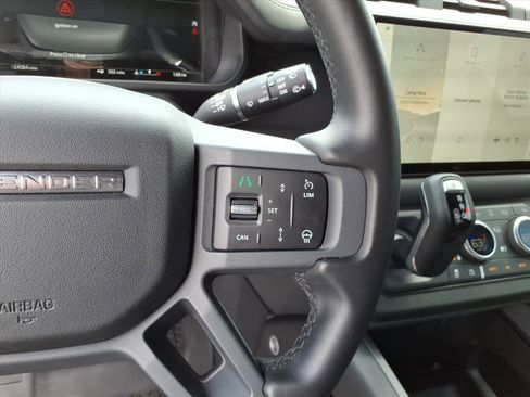 Certified 2025 Land Rover Defender 110 X-Dynamic SE AWD/4WD image 17