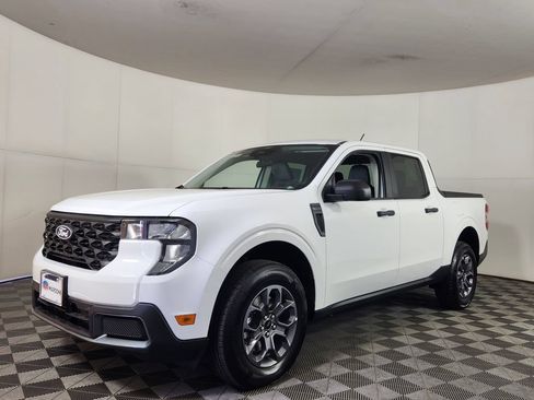 New 2026 Ford Maverick XLT w/ Equipment Group 301A AWD/4WD image 3