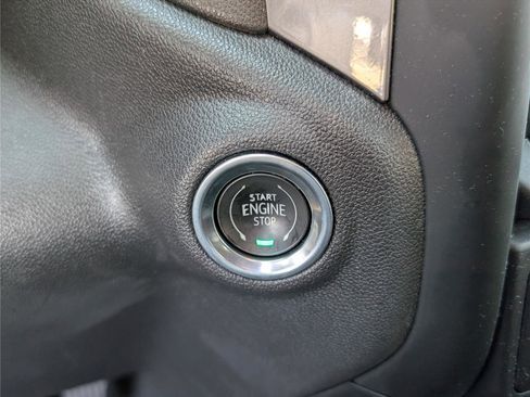 Used 2023 Chevrolet Silverado 1500 Custom image 21