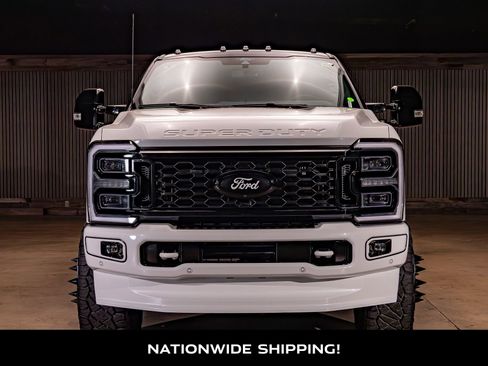 Used 2026 Ford F350 Platinum AWD/4WD image 4