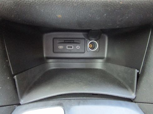 Used 2019 Chevrolet Equinox LT AWD/4WD image 26