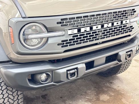 New 2025 Ford Bronco Badlands w/ Sasquatch Package image 12