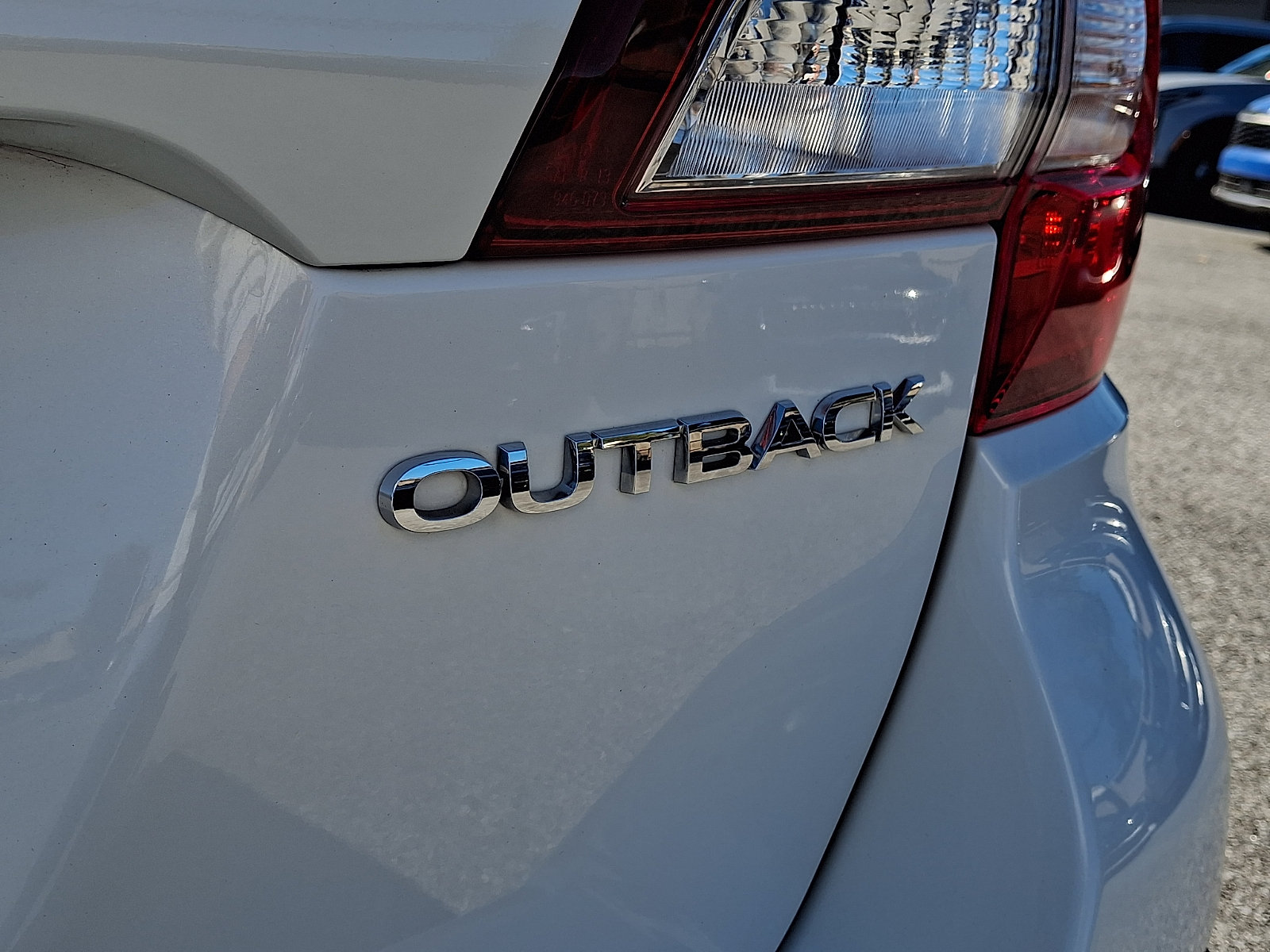 Used 2019 Subaru Outback 2.5i Limited AWD/4WD image 32