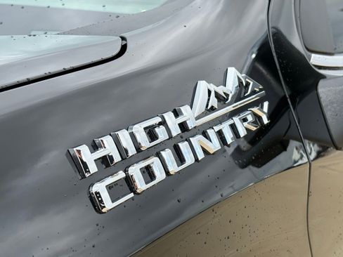 Used 2024 Chevrolet Silverado 1500 High Country image 11