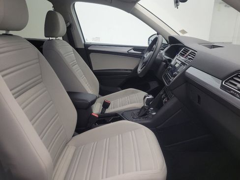 Used 2022 Volkswagen Tiguan S FWD image 21