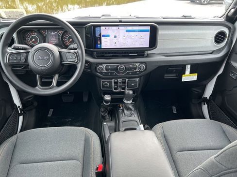 New 2026 Jeep Gladiator Sport AWD/4WD image 32