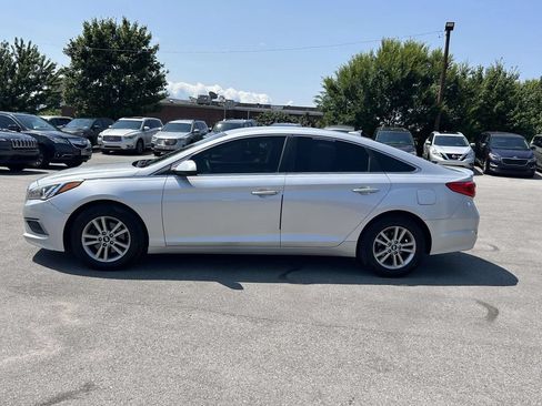 Used 2017 Hyundai Sonata SE FWD image 8