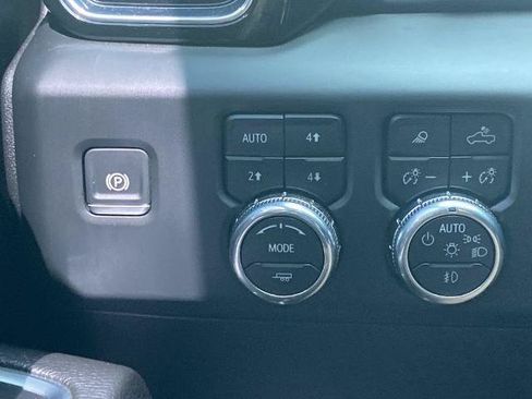 Used 2024 GMC Sierra 1500 Denali AWD/4WD image 14