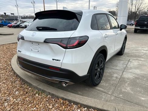 New 2026 Honda HR-V Sport image 5