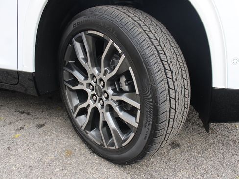 New 2026 GMC Acadia Denali Ultimate w/ LPO, All-Weather Package image 38