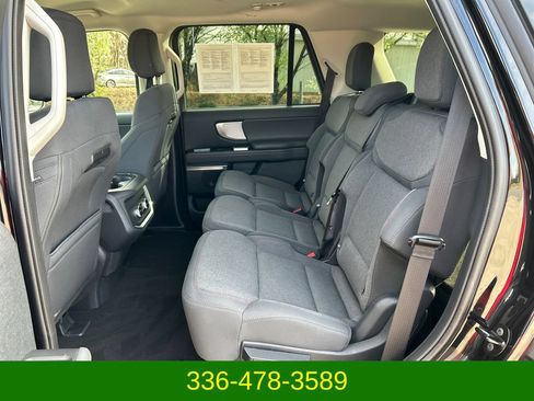Used 2025 Ford Expedition Active RWD image 27