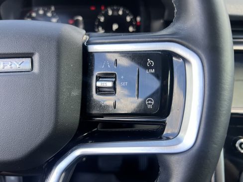 Used 2021 Land Rover Discovery Sport SE AWD/4WD image 23