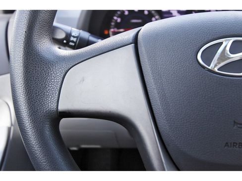 Used 2016 Hyundai Accent SE FWD image 17