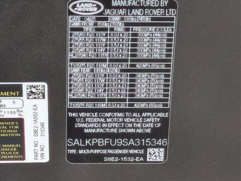 New 2025 Land Rover Range Rover Long Wheelbase SE image 19