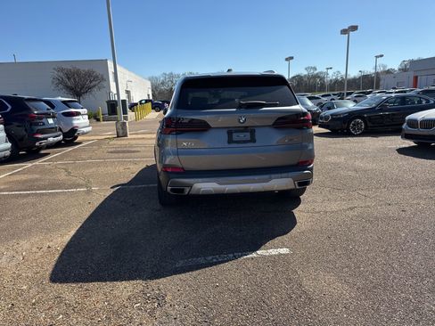 Certified 2024 BMW X5 xDrive40i w/ Parking Assistance Package image 6
