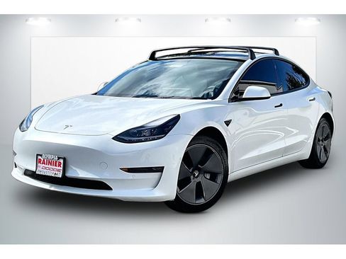 Used 2022 Tesla Model 3 Long Range AWD/4WD image 2
