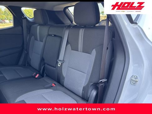 Used 2025 Chevrolet Blazer LT AWD/4WD image 20