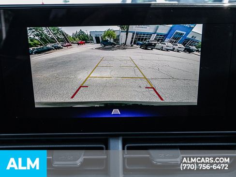 Used 2024 Chevrolet Trax LT image 39