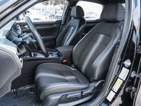 Used 2023 Honda Civic Sport image 28