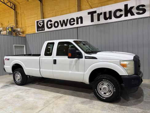 Used 2015 Ford F250 XL w/ Power Equipment Group image 3