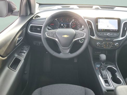Used 2023 Chevrolet Equinox LT FWD image 11