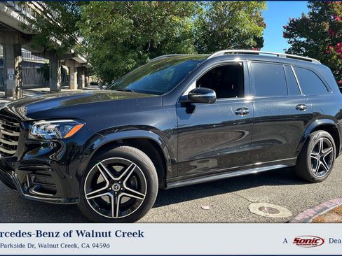 Used 2024 Mercedes-Benz GLS 450 4MATIC image 1