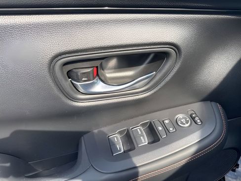 Used 2025 Honda HR-V Sport image 24