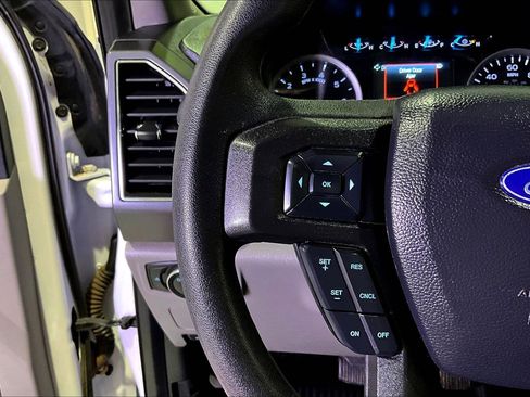 Used 2021 Ford F250 XLT AWD/4WD image 12