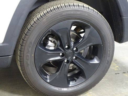 Used 2021 Jeep Compass Latitude w/ Sun and Sound Group image 46